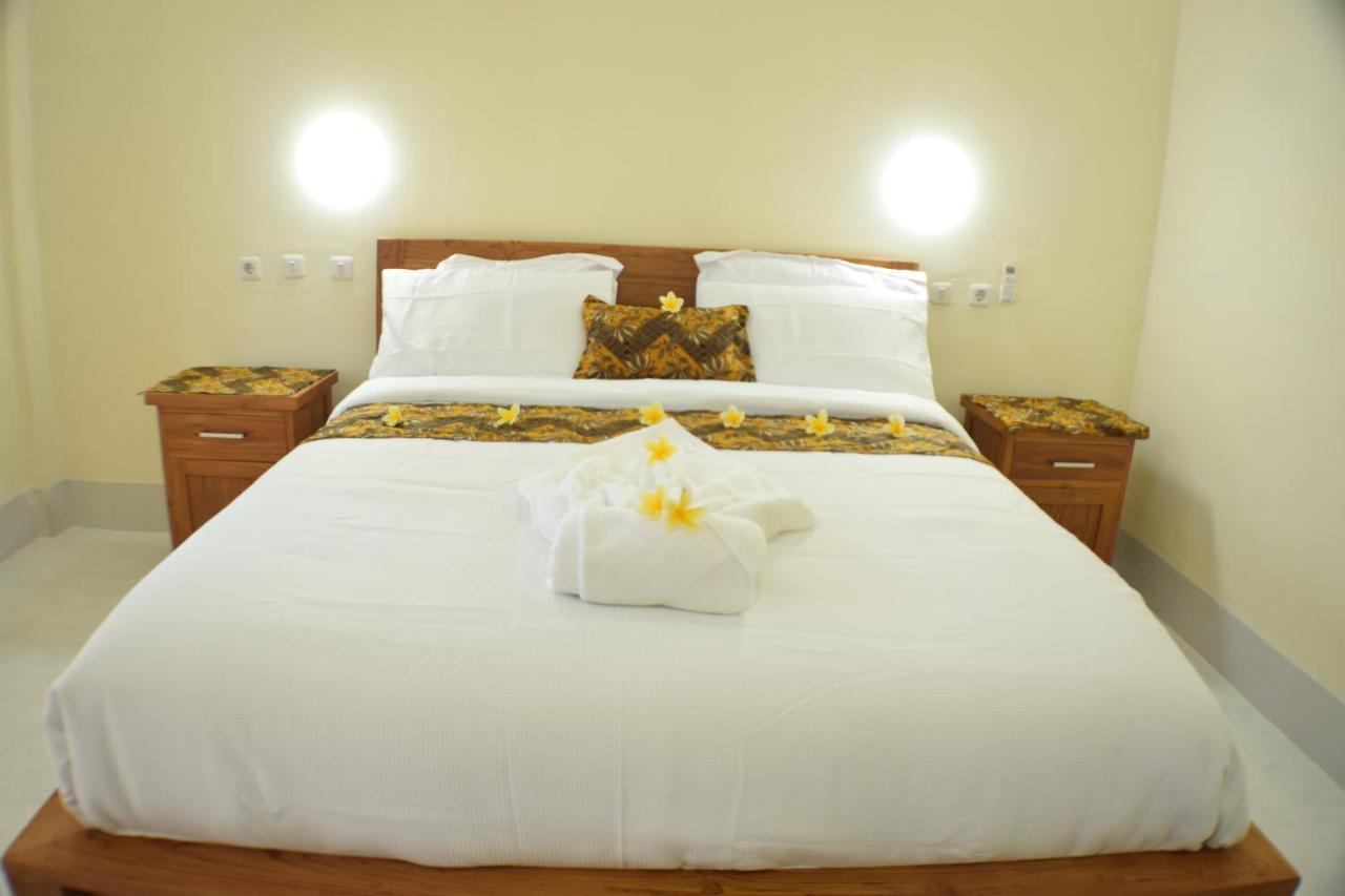 Kj Inn Homestay Senggigi Extérieur photo