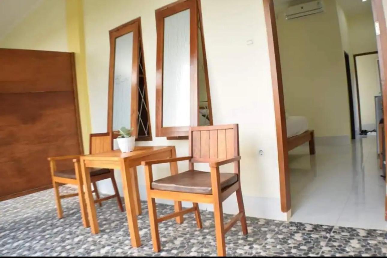 Kj Inn Homestay Senggigi Extérieur photo